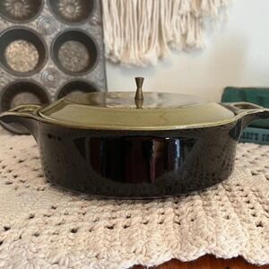 Mid-Century TST Black Casserole Dish Green Lid: Taylor Smith and Taylor (3871)